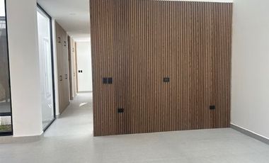 CASA EN VENTA EN XARAMA RESIDENCIAL