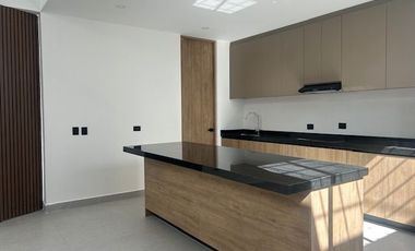 CASA EN VENTA EN XARAMA RESIDENCIAL