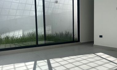 CASA EN VENTA EN XARAMA RESIDENCIAL