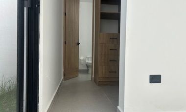 CASA EN VENTA EN XARAMA RESIDENCIAL