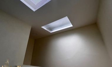 Venta de Casa en Cuenca, Sector Control Sur, Cerca del Colegio Borja