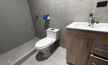 Venta de Casa en Cuenca, Sector Control Sur, Cerca del Colegio Borja