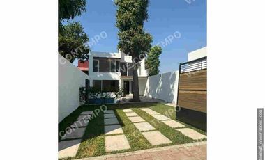 CASAS NUEVAS EN VENTA CON ALBERCA EN YAUTEPEC