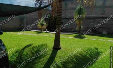 CASA SOLA EN VENTA CON ALBERCA EN JIUTEPEC, MOR.