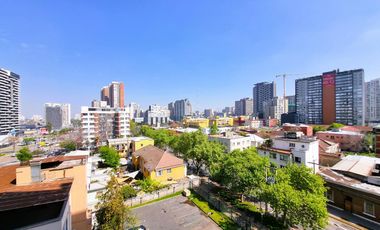 José Domingo Cañas, 2 dorm, 1 Estac y 1 bod a 2 cuadras Metro Irarrázaval