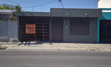 Venta de casa con local comercial en Av. Lopez Mateos, Guadalupe, N.L.