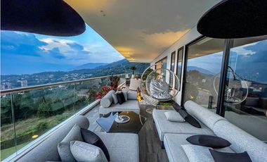 VENDO CASA DE LUJO PALMAS POBLADO