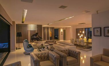 VENDO CASA DE LUJO PALMAS POBLADO