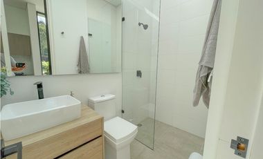 VENDO CASA CAMPESTRE EN PALMAS