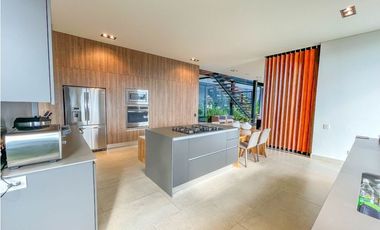 VENDO CASA CAMPESTRE EN PALMAS