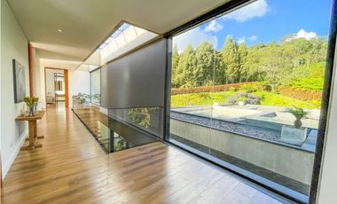 VENDO CASA CAMPESTRE EN PALMAS