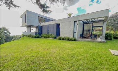 VENDO CASA CAMPESTRE EN PALMAS