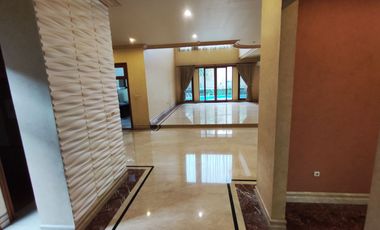 Disewakan Rumah Pondok Indah Luas 780 m2 Kolam Renang Harga Terjangkau 850 Juta/Tahun