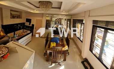 FOR SALE: Bungalow with a developed Attic Level aand Roof Terrace