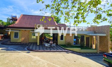 FOR SALE: Bungalow with a developed Attic Level aand Roof Terrace