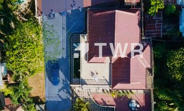 FOR SALE: Bungalow with a developed Attic Level aand Roof Terrace