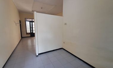 Disewakan Rumah Sutorejo, Surabaya. Dekat Kampus UNAIR dan ITS