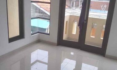 Rumah Baru Murah Rawamangun Luas 170M2. Siap Huni, 4,5M Nego Sampai Jadi