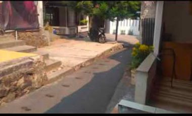 Rumah second akses motor  tengah kota Depok di Depok Timur