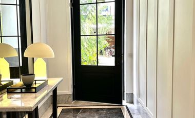 Dijual Rumah Classic Modern Touch Brand New Selangkah ke Pondok Indah Mall Jakarta Selatan