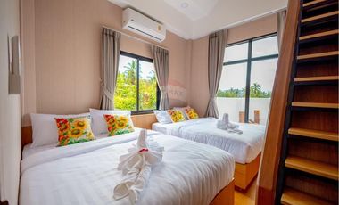 4 bed Pool Villa + A Small House just 1 minute to the Beach