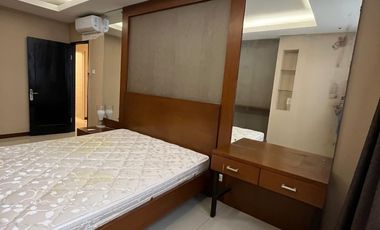 Jual Murah 2 Bedroom Apartemen Cosmo Mansion Furnish