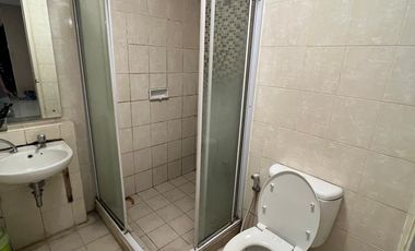 Jual Murah 2 Bedroom Apartemen Cosmo Mansion Furnish