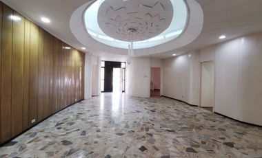 549 sqm Old Bungalow House for Sale in Bel-Air 4 Village near Urdaneta, Forbes Park, Dasmariñas Village