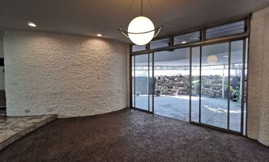 549 sqm Old Bungalow House for Sale in Bel-Air 4 Village near Urdaneta, Forbes Park, Dasmariñas Village