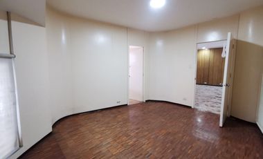 549 sqm Old Bungalow House for Sale in Bel-Air 4 Village near Urdaneta, Forbes Park, Dasmariñas Village