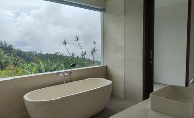Brand new 5  bedrooms Villa with stunning view in munduk goblek  Oma