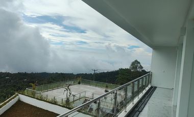 Brand new 5  bedrooms Villa with stunning view in munduk goblek  Oma