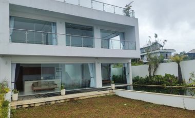 Brand new 5  bedrooms Villa with stunning view in munduk goblek  Oma