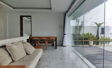 Brand new 5  bedrooms Villa with stunning view in munduk goblek  Oma