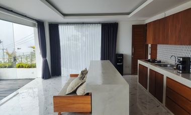 Brand new 5  bedrooms Villa with stunning view in munduk goblek  Oma