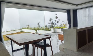 Brand new 5  bedrooms Villa with stunning view in munduk goblek  Oma