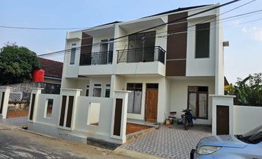 Disewakan rumah di Jln Yayasan 1 Palembang