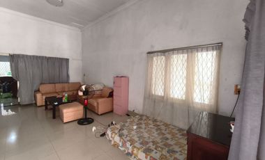 JUAL RUMAH TULUNG AGUNG GUNDIH BUBUTAN SURABAYA COCOK UNTUK GUDANG KOS KOSAN