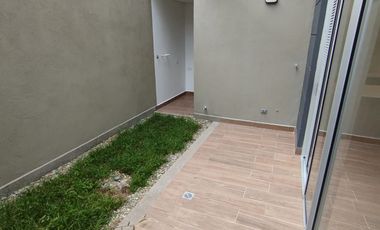 CASA EN LA CEJA