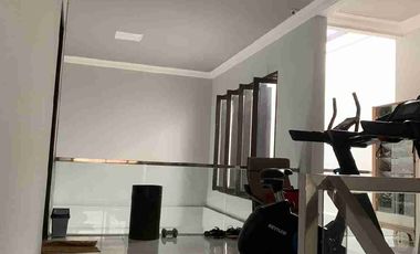 Dijual rumah siap huni murah 5,6M di Tebet LT 197 LB 280 garasi carport 3mobil dkt jl raya