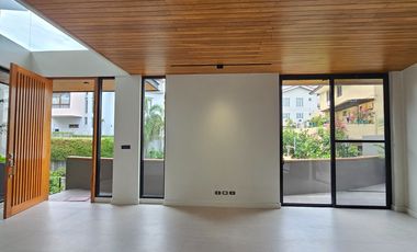 BRAND NEW HOUSE FOR SALE IN MCKINLEY HILL VILLAGE, FORT TAGUIG near BGC Makati BelAir San Lorenzo Urdaneta