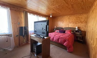 TU OPORTUNIDAD!! SE VENDE CASA, EN RECOLETA.