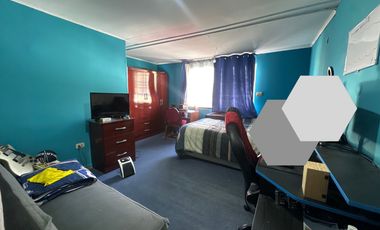 TU OPORTUNIDAD!! SE VENDE CASA, EN RECOLETA.