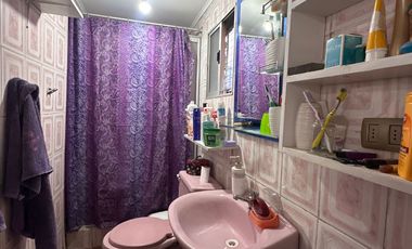 TU OPORTUNIDAD!! SE VENDE CASA, EN RECOLETA.