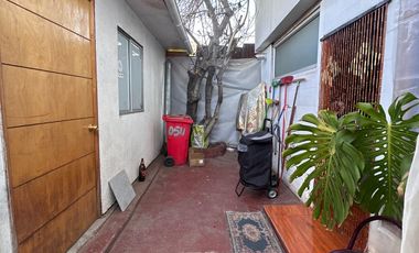 TU OPORTUNIDAD!! SE VENDE CASA, EN RECOLETA.