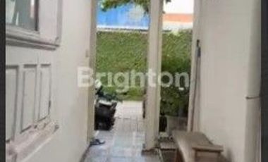 Investor Alert! Tanah Kerobokan Seminyak 330 m² + 2 Bangunan Eksisting – Harga di Bawah Pasaran