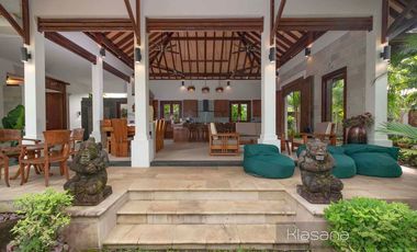 Unique Balinese Style Ao Nang Villa Residence