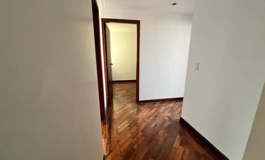 VENTA DEPARTAMENTO DE OPORTUNIDAD EN LA AV. COLÓN Y AV. AMÉRICA