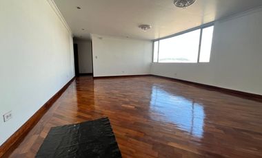 VENTA DEPARTAMENTO DE OPORTUNIDAD EN LA AV. COLÓN Y AV. AMÉRICA
