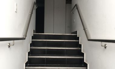 SE ALQUILA MINI DPTO EN 1ER PISO, UBICADO EN LA URB. EL PARMAR SURCO